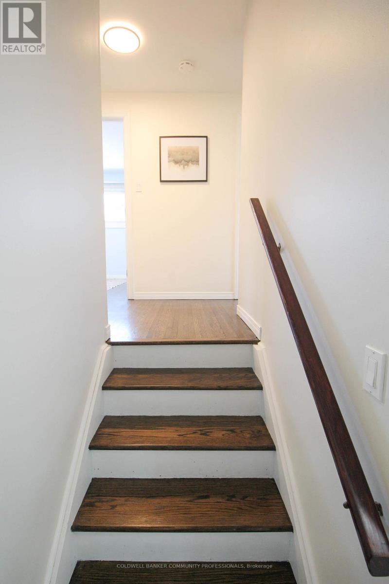 918 Upper Ottawa Street, Hamilton, ON - Indoor Photo Showing Other Room