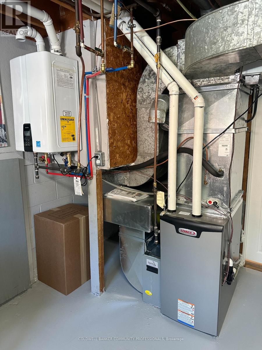 918 Upper Ottawa Street, Hamilton, ON - Indoor Photo Showing Basement