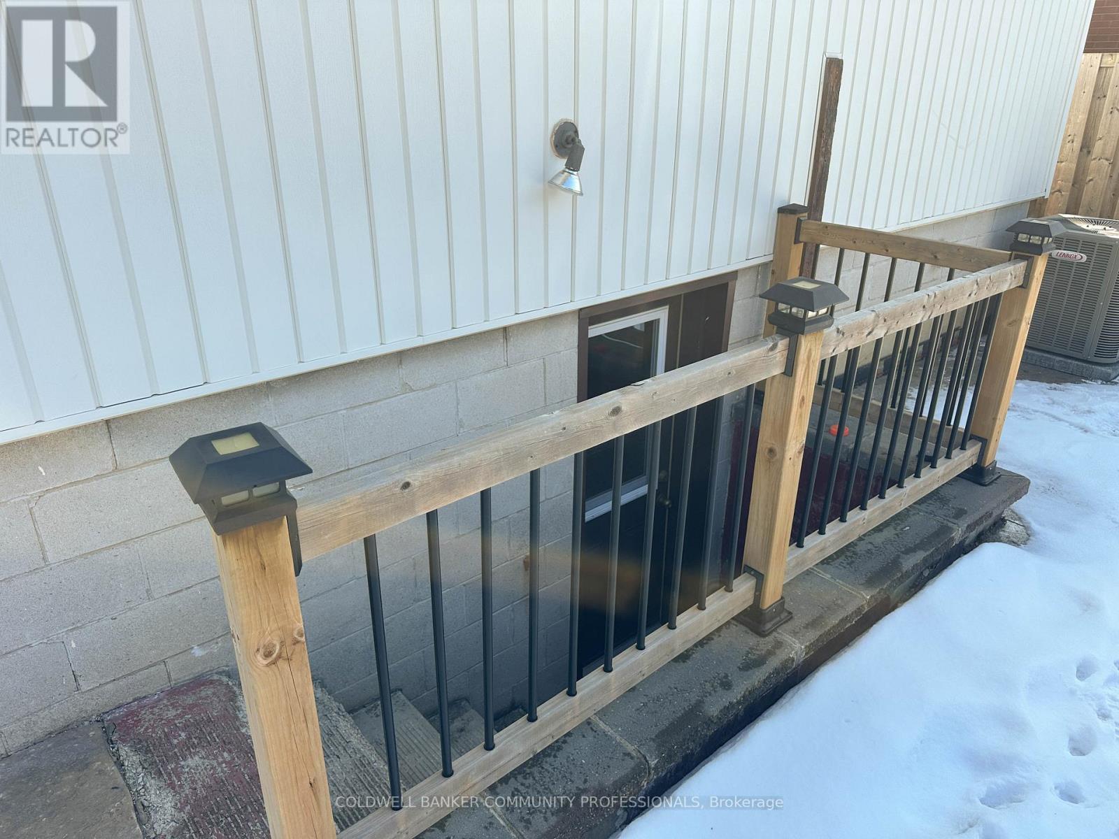 918 Upper Ottawa Street, Hamilton, ON - Outdoor With Exterior