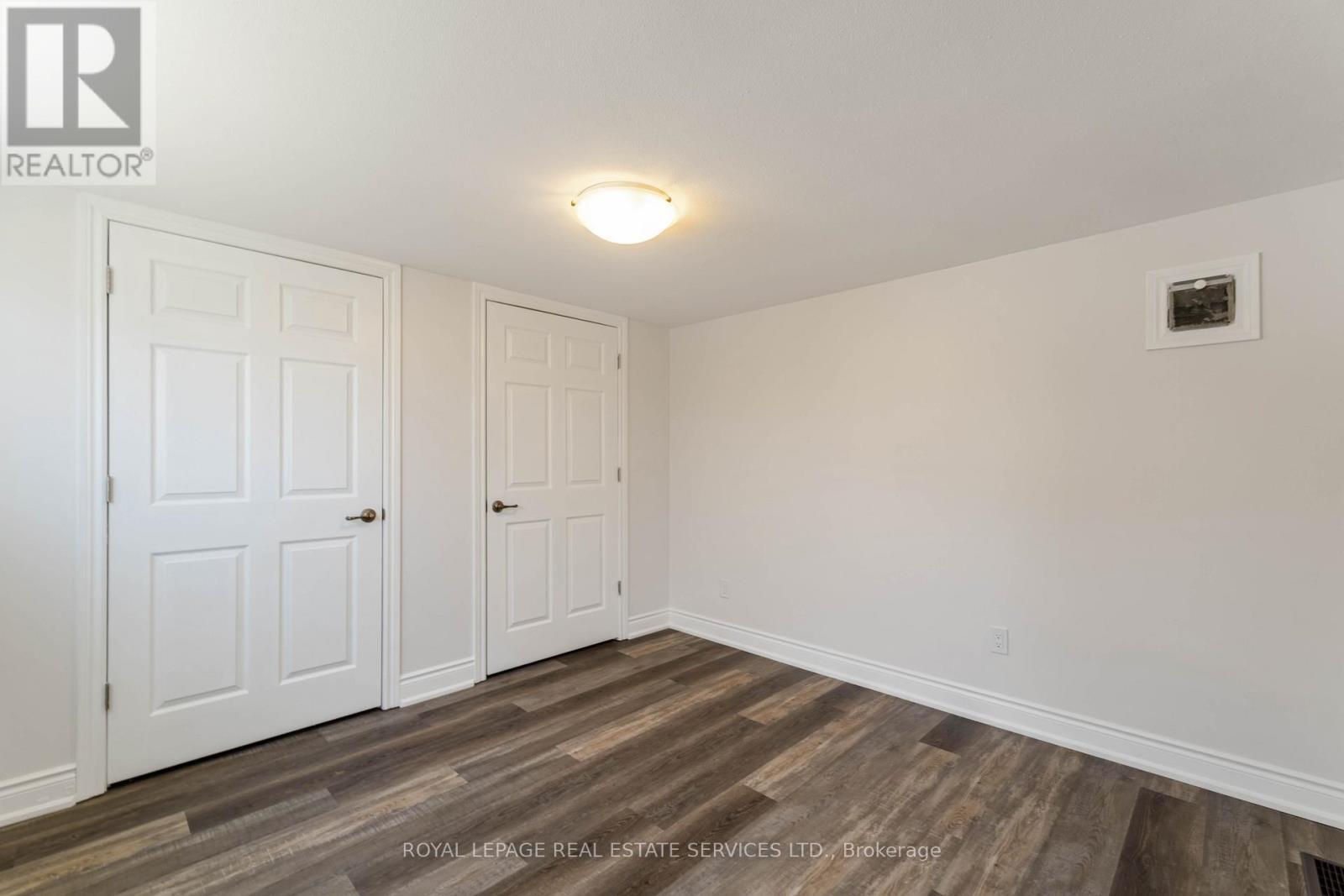 9 Isaac Court, Hamilton, ON - Indoor Photo Showing Other Room