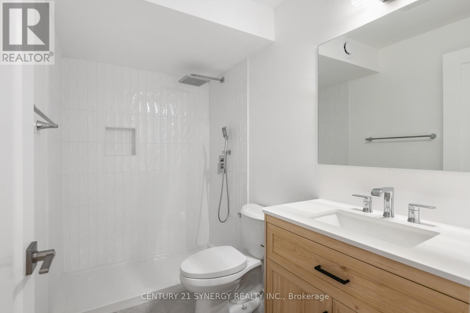 7 Weaver Crescent, Ottawa, ON - Indoor Photo Showing Bathroom