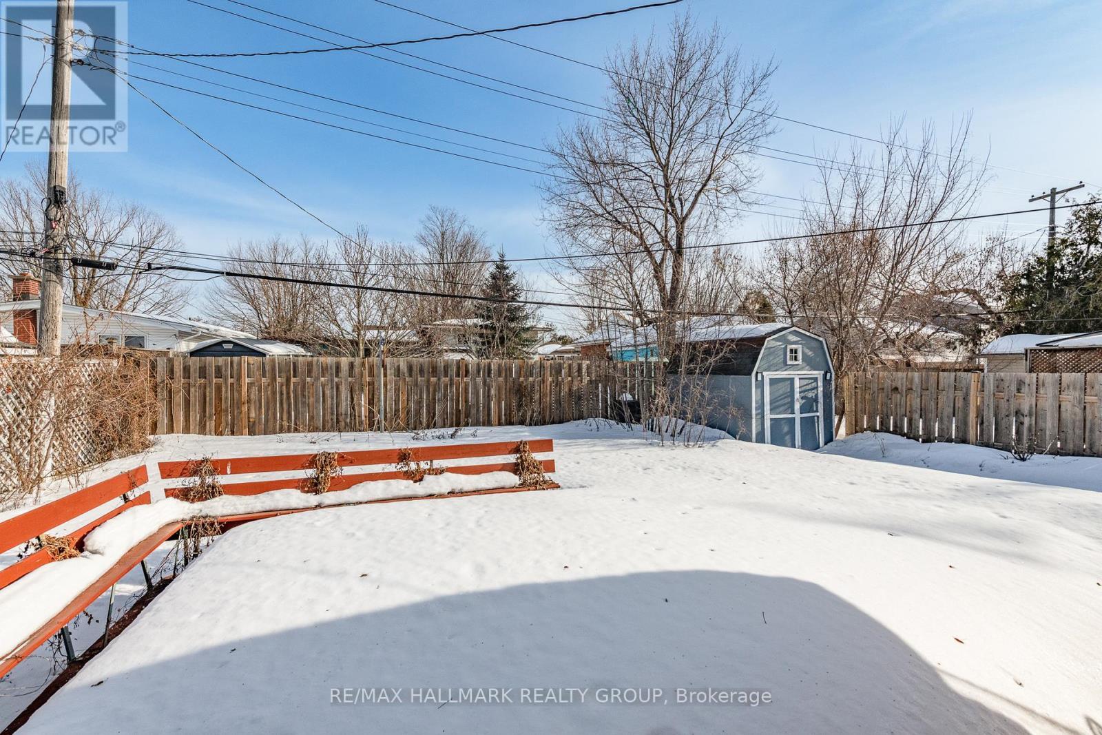 2223 Halifax Drive, Ottawa, ON - Outdoor