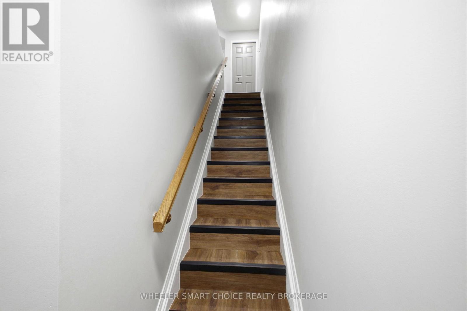 432 Hillsboro Private, Ottawa, ON - Indoor Photo Showing Other Room