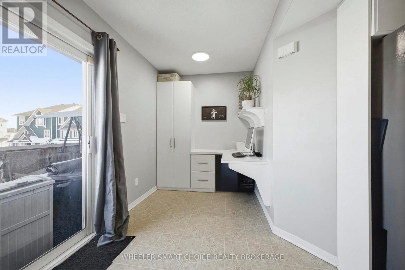 432 Hillsboro Private, Ottawa, ON - Indoor Photo Showing Other Room