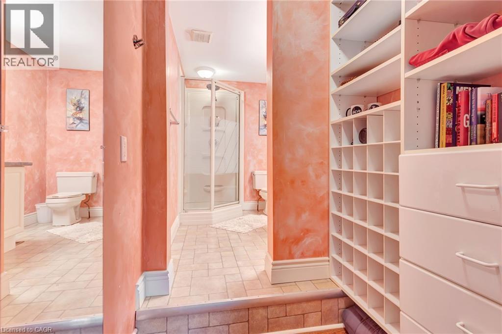22 Deerpath Court, Cambridge, ON - Indoor Photo Showing Bathroom