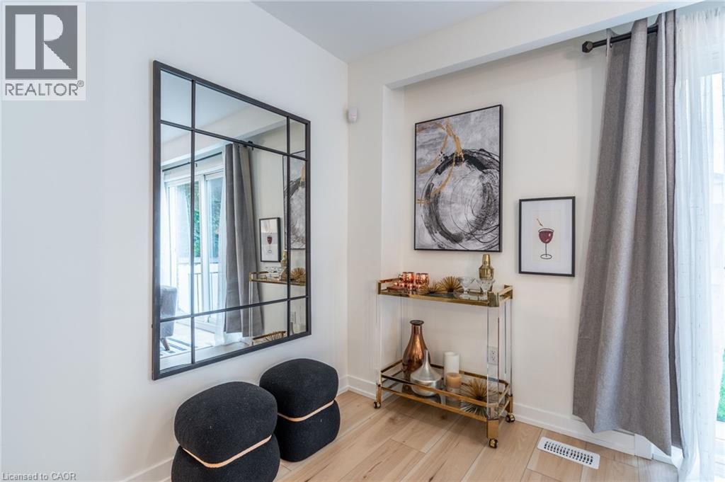 22 Woodman Drive N, Hamilton, ON - Indoor