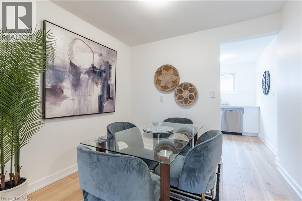 22 Woodman Drive N, Hamilton, ON - Indoor Photo Showing Office