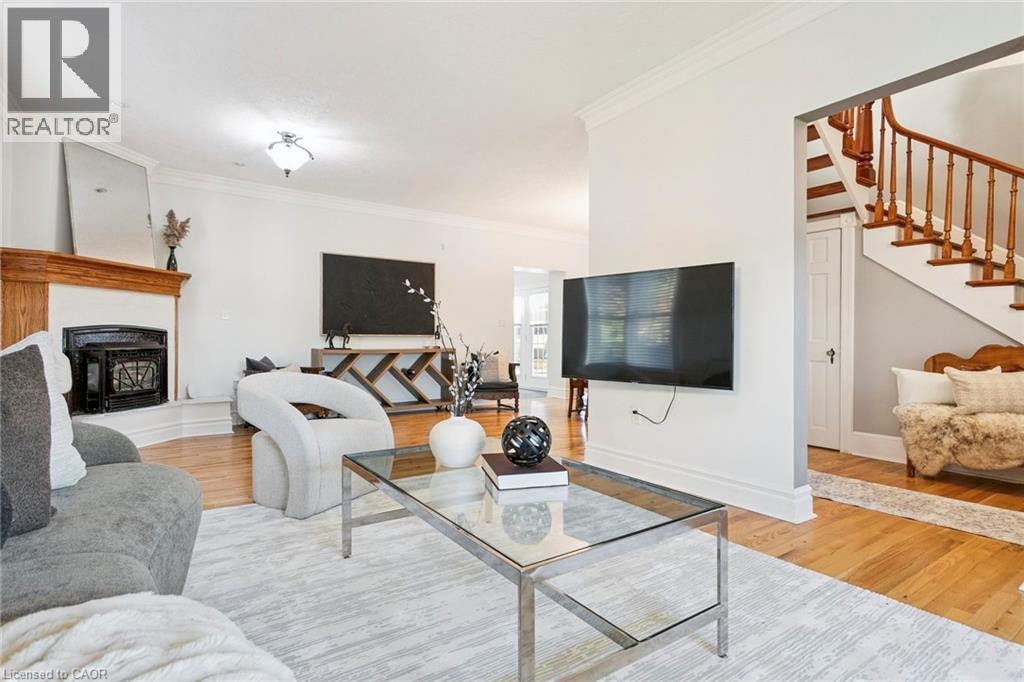 132 Queen Street W, Cambridge, ON - Indoor Photo Showing Living Room With Fireplace