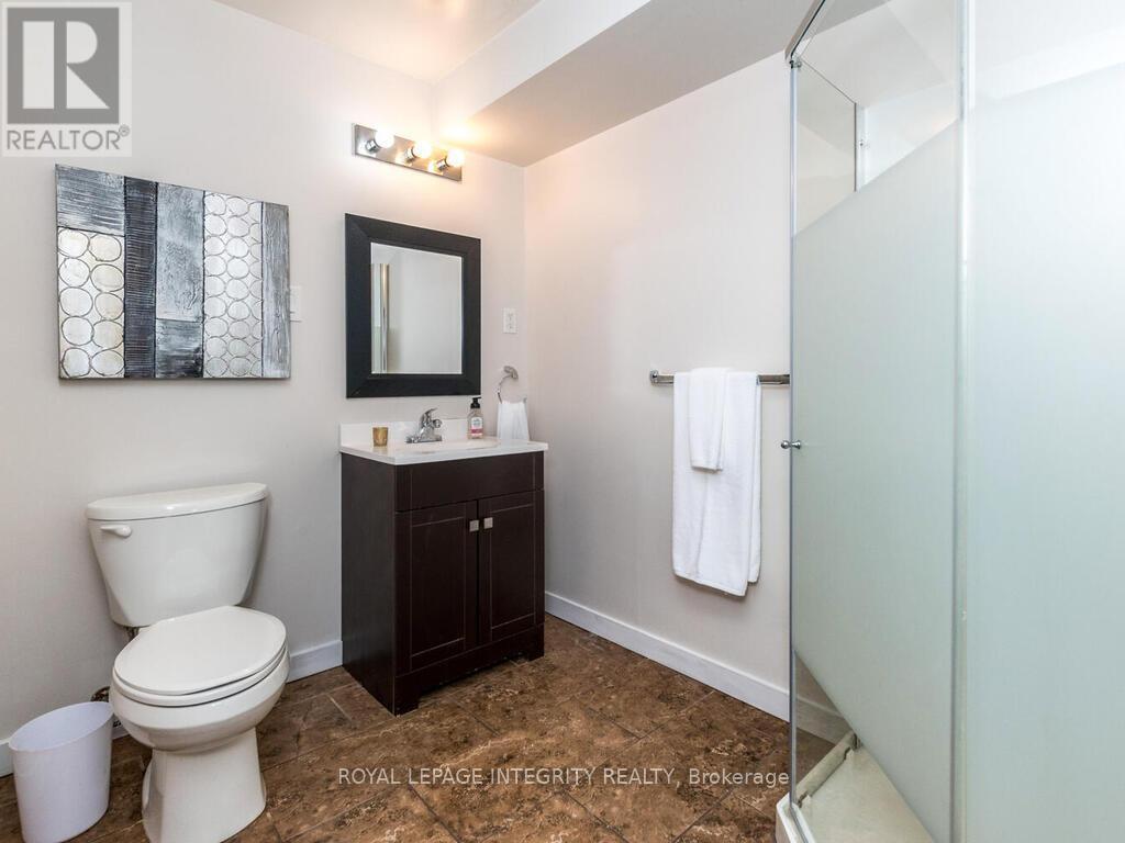111 Comba Drive, Carleton Place, ON - Indoor Photo Showing Bathroom