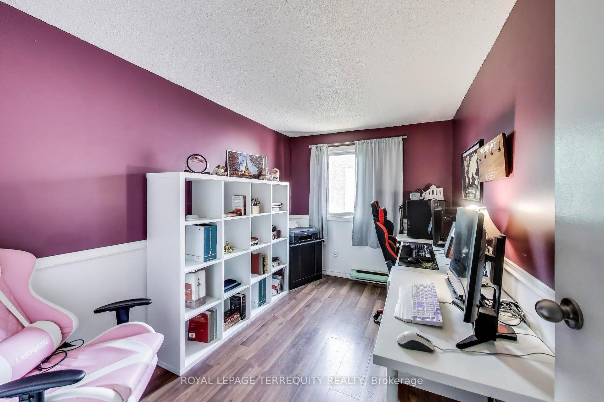 88-1100 Oxford Street, Oshawa, ON - Indoor