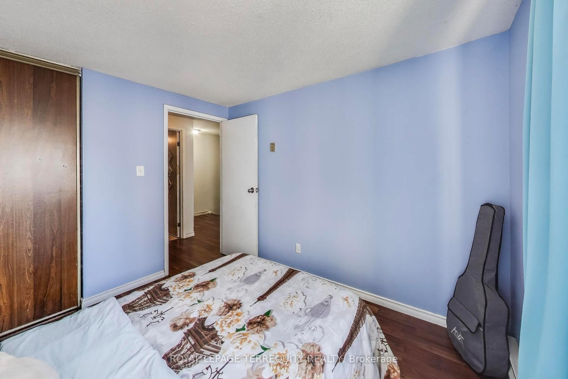 88-1100 Oxford Street, Oshawa, ON - Indoor Photo Showing Bedroom