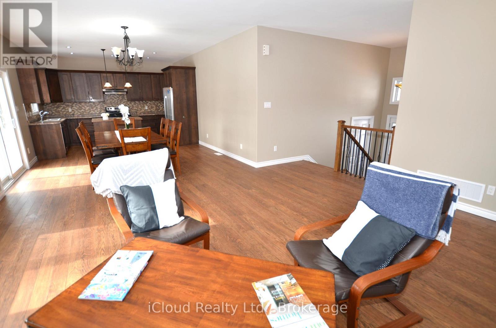 25 Rue Vanier, Tiny, ON - Indoor