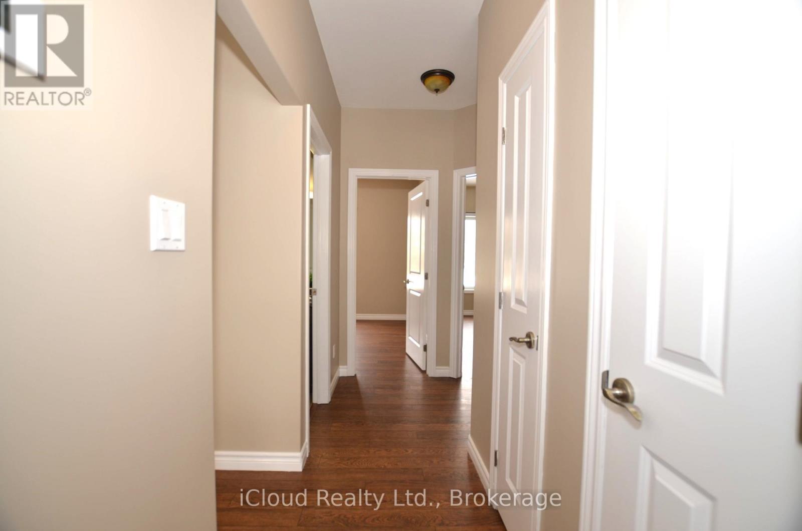 25 Rue Vanier, Tiny, ON - Indoor Photo Showing Other Room