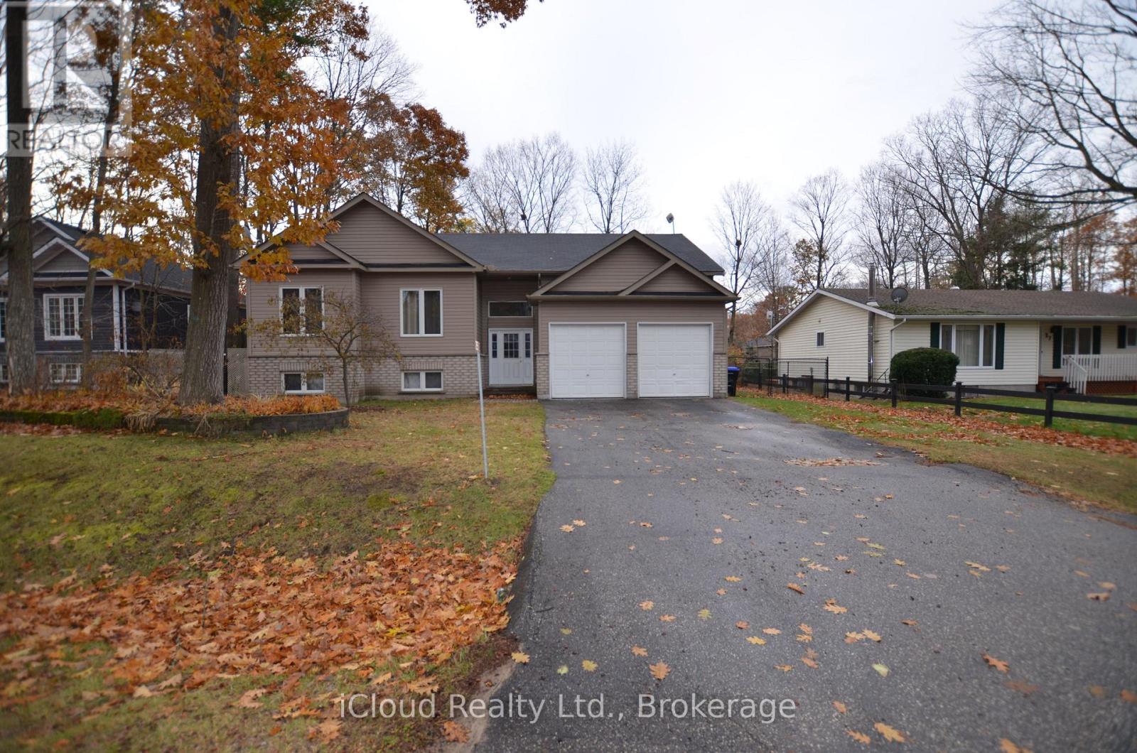 25 Rue Vanier, Tiny, ON - Outdoor With Facade