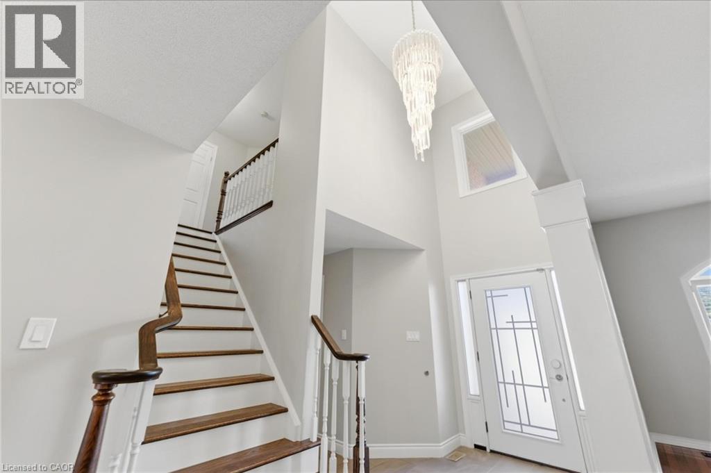 990 Upper Kenilworth Avenue, Hamilton, ON - Indoor Photo Showing Other Room