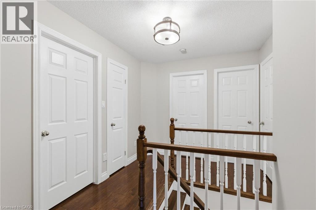 990 Upper Kenilworth Avenue, Hamilton, ON - Indoor Photo Showing Other Room