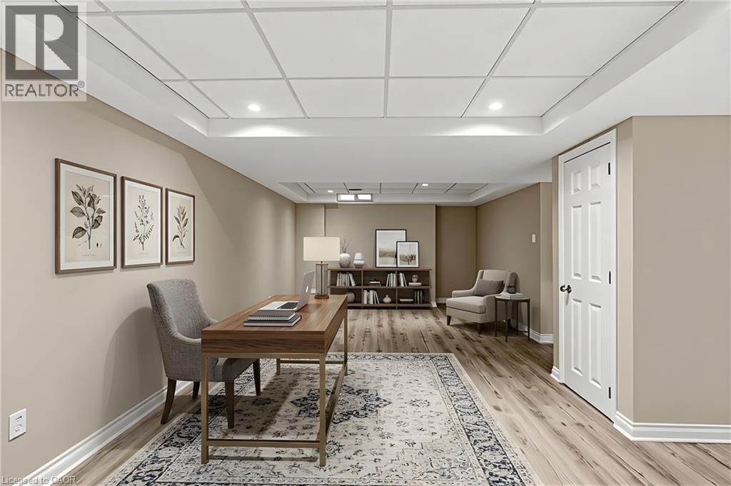 990 Upper Kenilworth Avenue, Hamilton, ON - Indoor Photo Showing Other Room