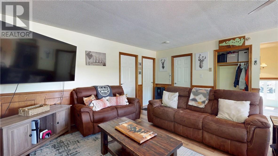 129 Maple, Kagawong, ON