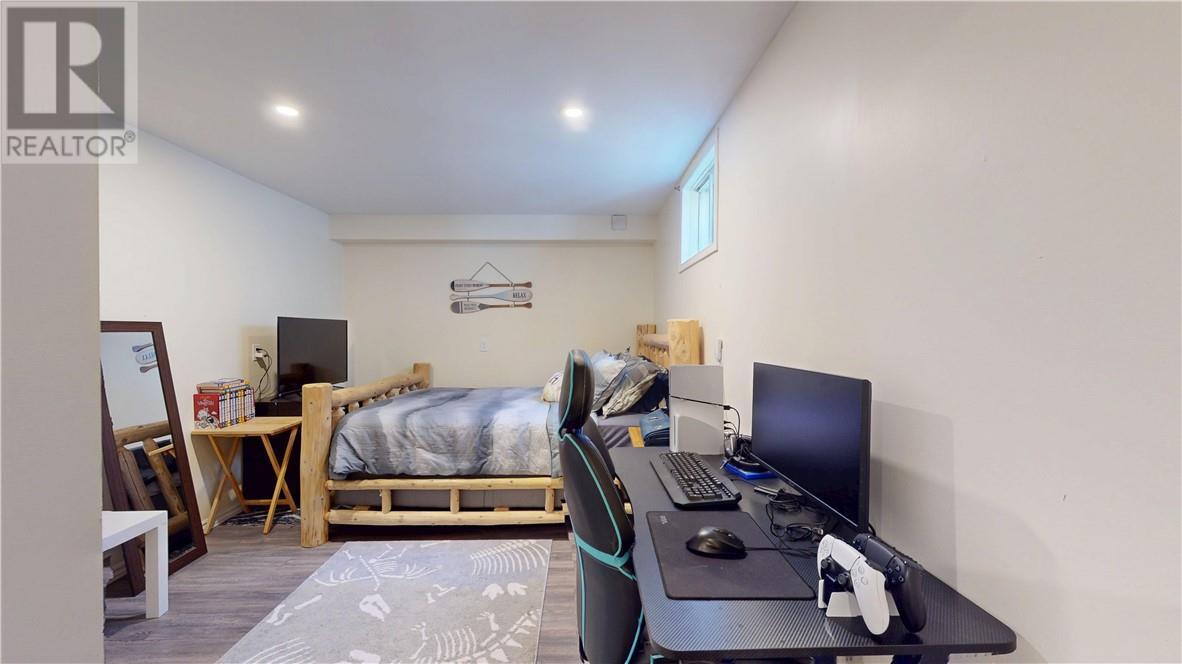 129 Maple, Kagawong, ON