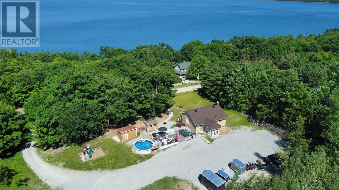 129 Maple, Kagawong, ON