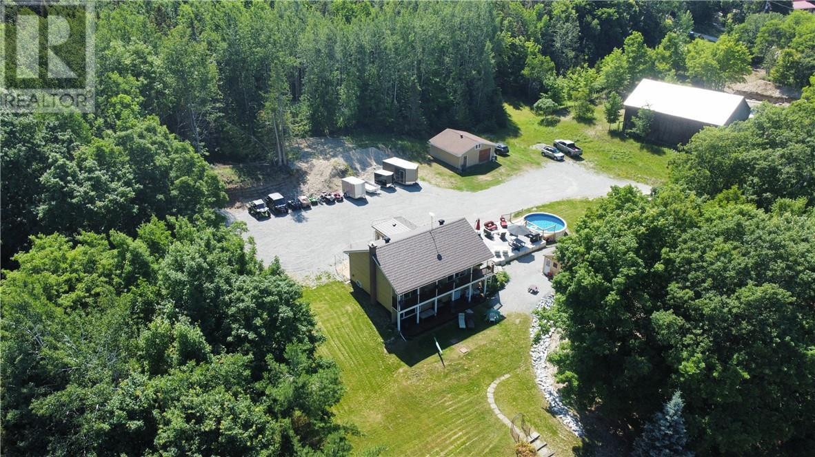 129 Maple, Kagawong, ON