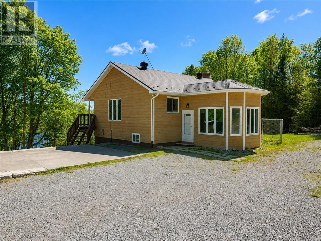 129 Maple, Kagawong, ON