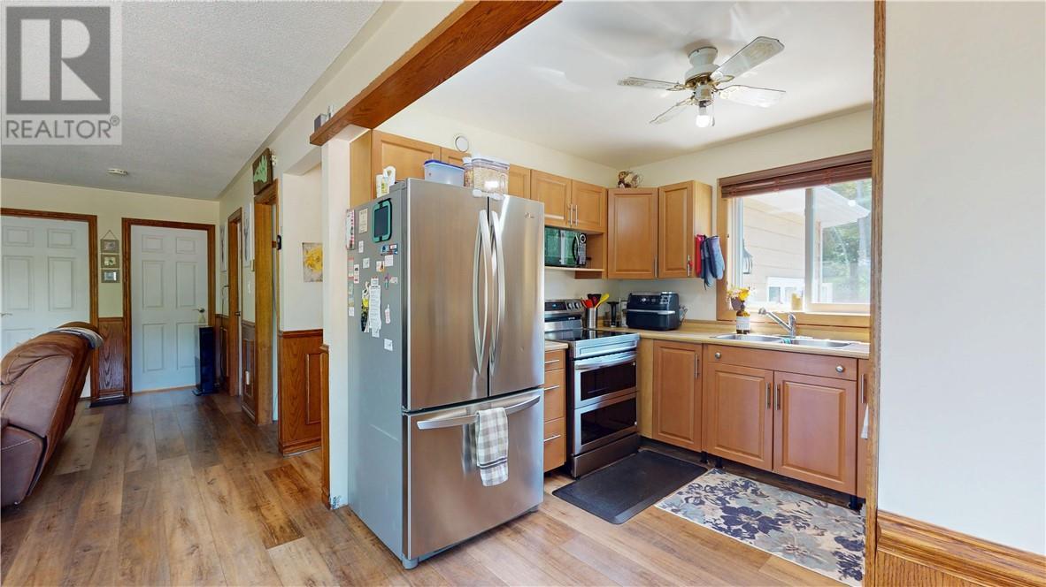129 Maple, Kagawong, ON