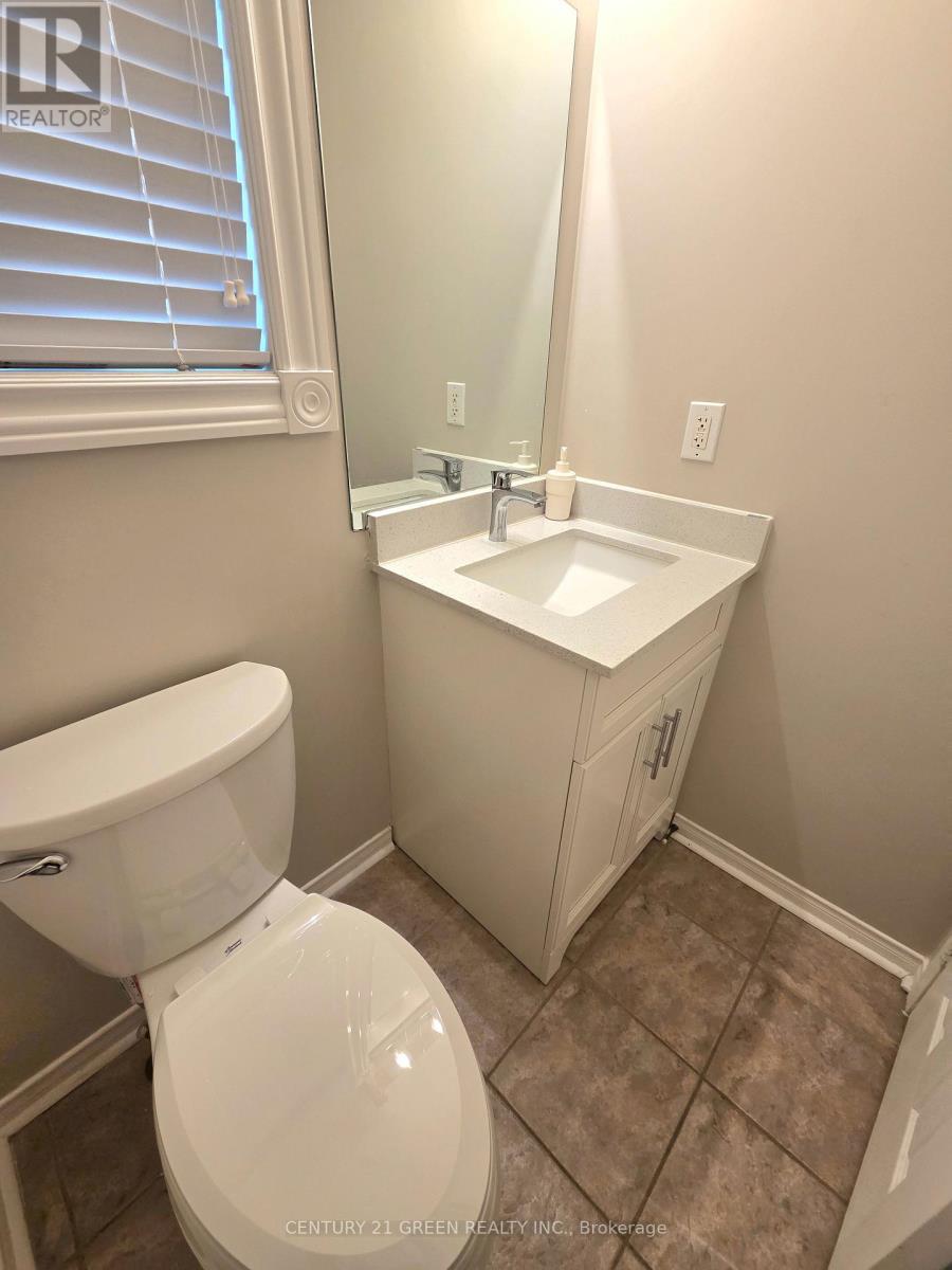 7314 Cork Tree Row, Mississauga, ON - Indoor Photo Showing Bathroom