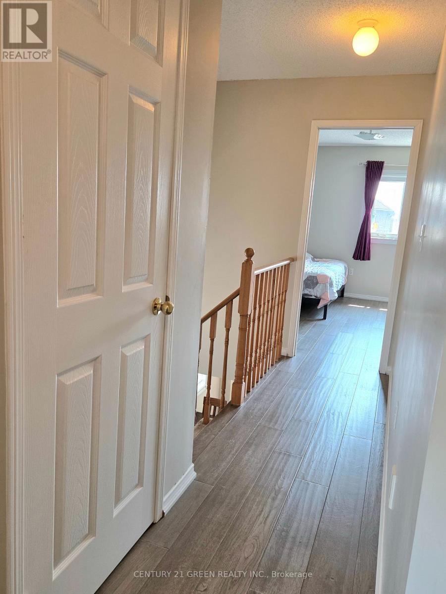 7314 Cork Tree Row, Mississauga, ON - Indoor Photo Showing Other Room
