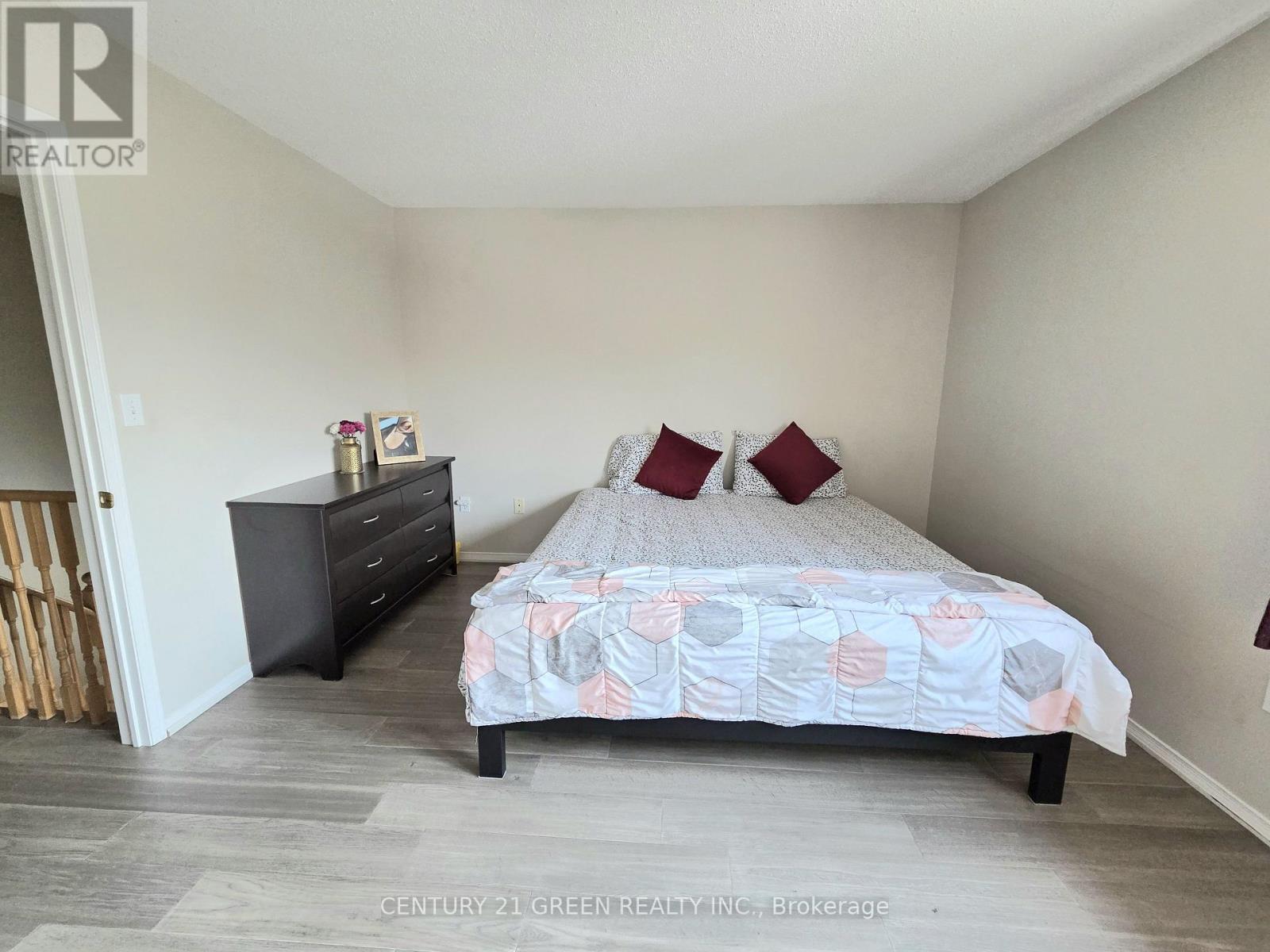7314 Cork Tree Row, Mississauga, ON - Indoor Photo Showing Bedroom