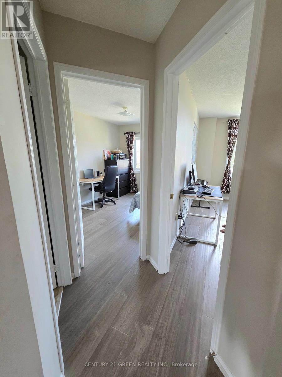 7314 Cork Tree Row, Mississauga, ON - Indoor Photo Showing Other Room