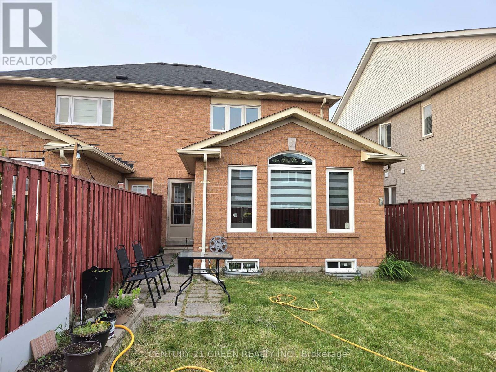 7314 Cork Tree Row, Mississauga, ON - Outdoor With Exterior