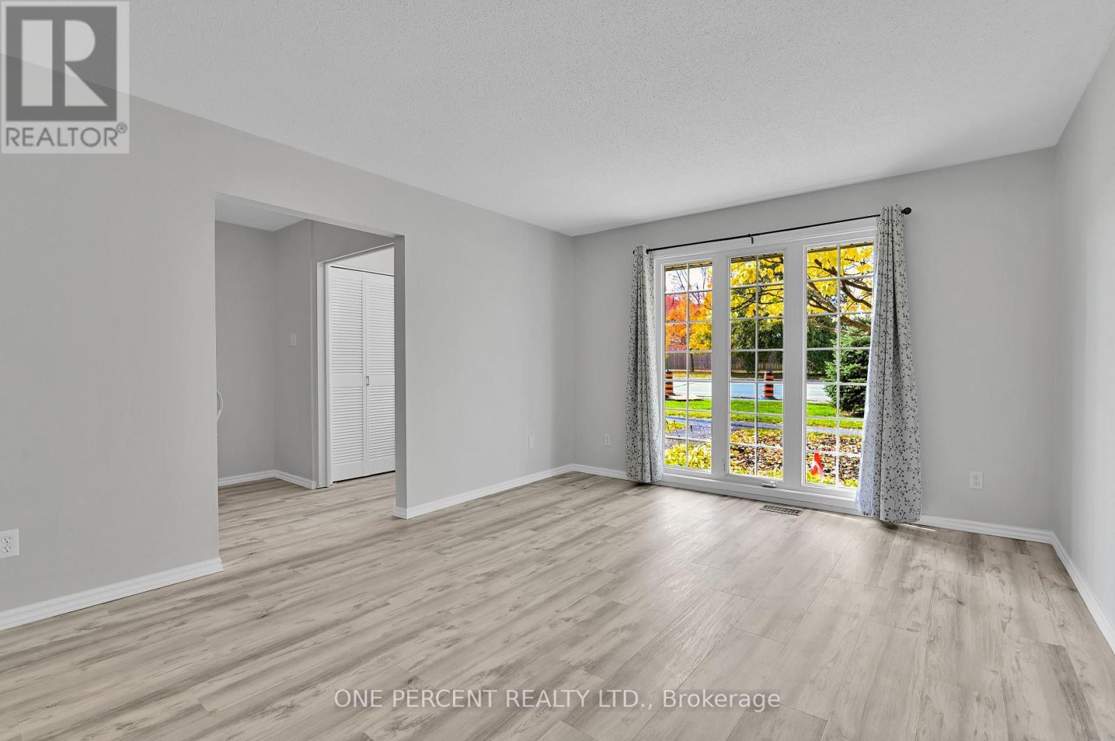 1511 Fisher Avenue, Ottawa, ON - Indoor Photo Showing Other Room