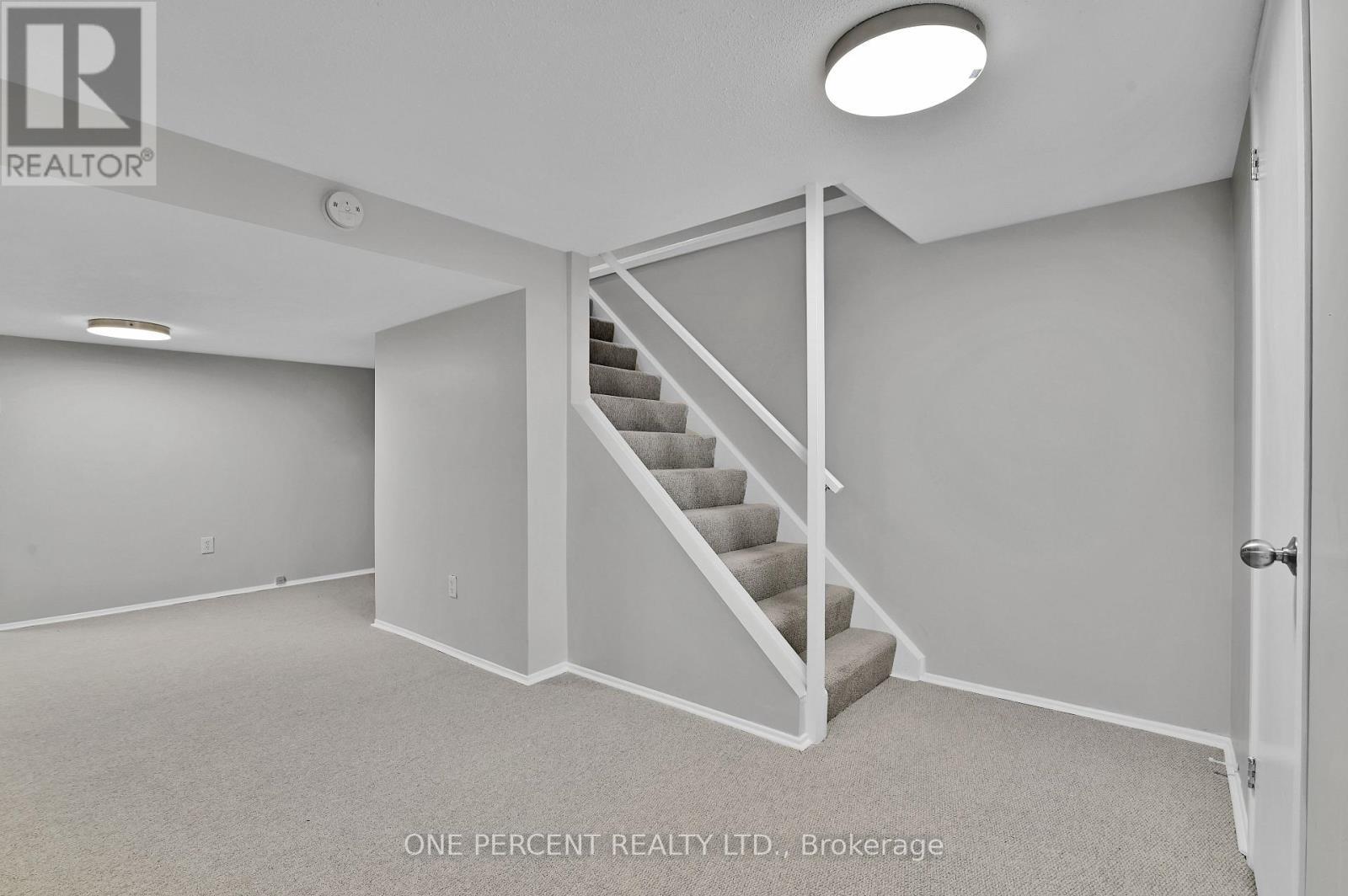 1511 Fisher Avenue, Ottawa, ON - Indoor Photo Showing Other Room