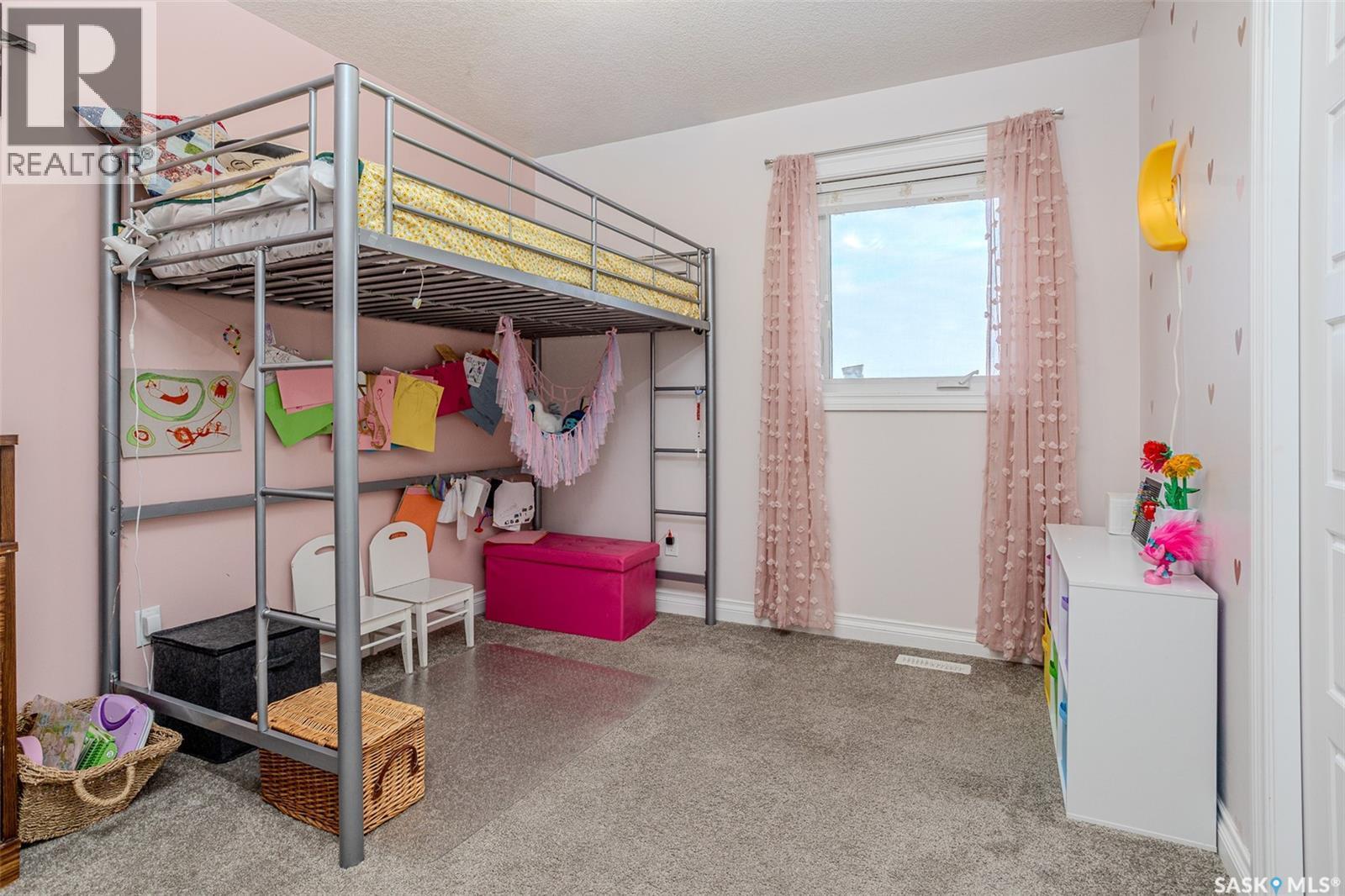 450 Kloppenburg Street, Saskatoon, SK - Indoor