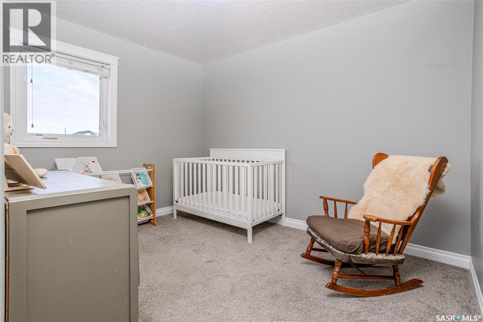 450 Kloppenburg Street, Saskatoon, SK - Indoor Photo Showing Bedroom