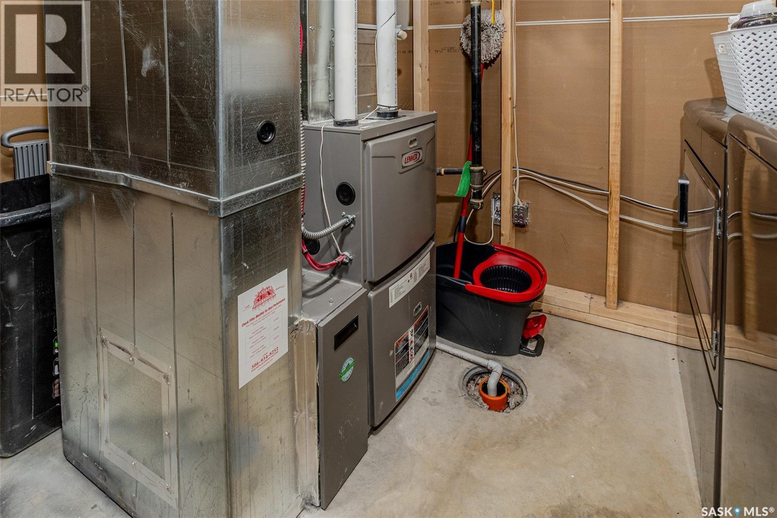 450 Kloppenburg Street, Saskatoon, SK - Indoor Photo Showing Basement