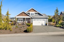 2567 McClaren Rd Mill Bay, BC V0R 2P1