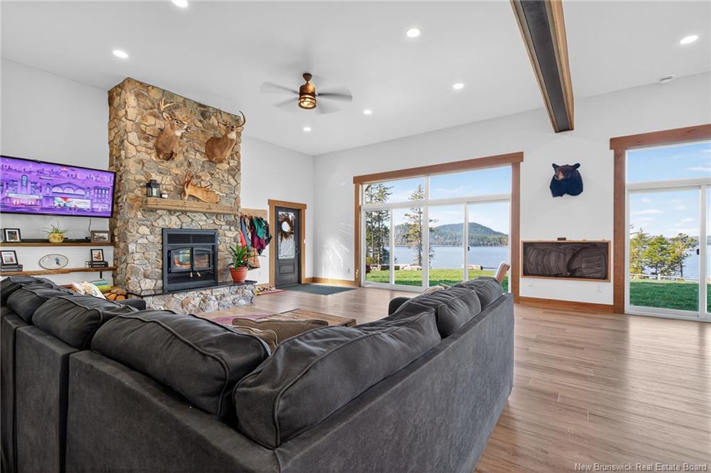 61 Bluff Rd, Utopia, NB