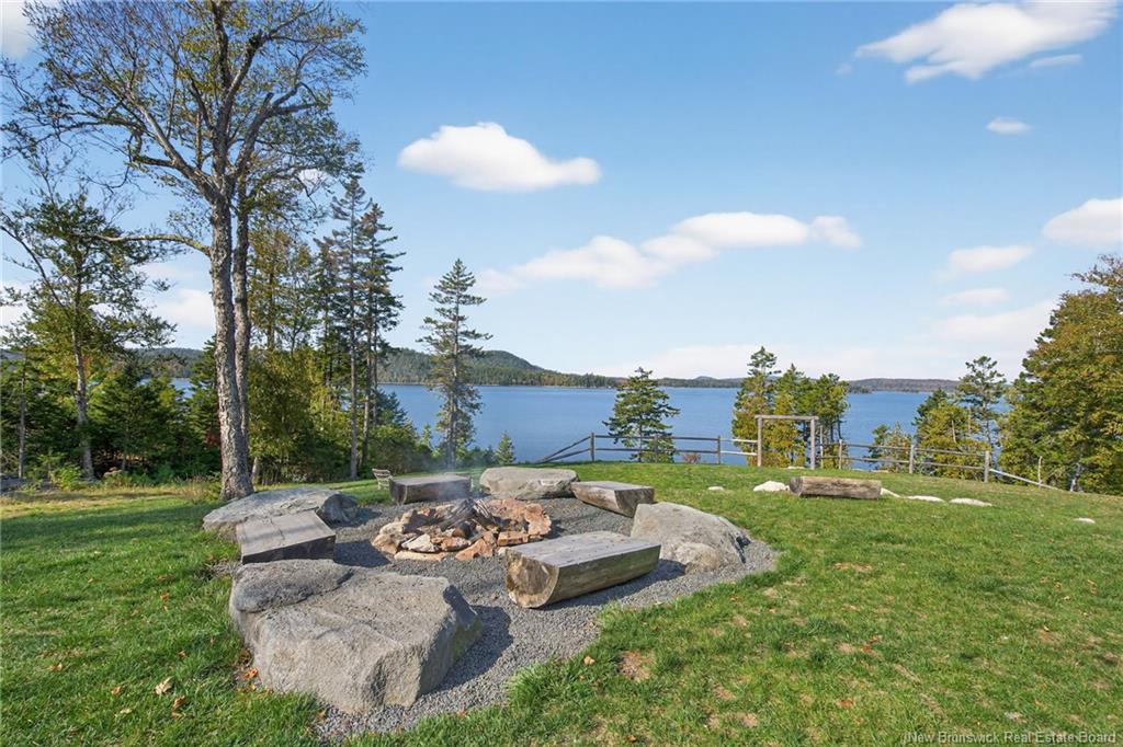 61 Bluff Rd, Utopia, NB