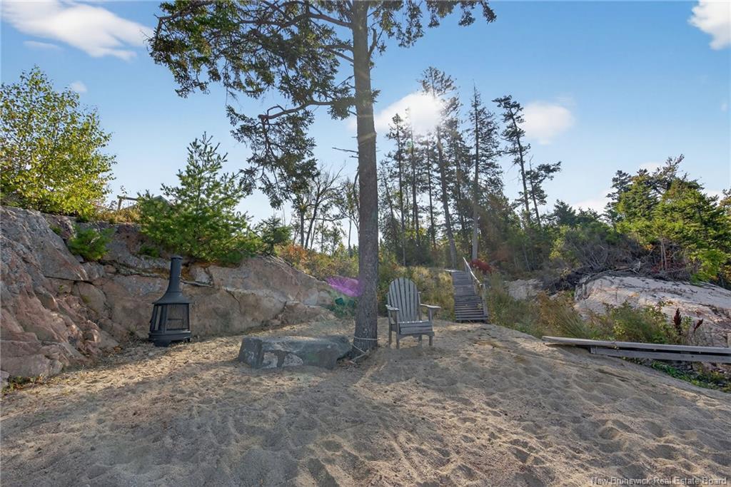 61 Bluff Rd, Utopia, NB