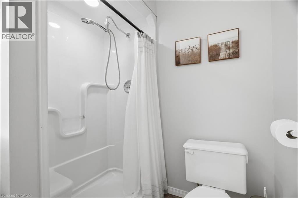 256 Grey Fox Drive, Kitchener, ON - Indoor Photo Showing Bathroom