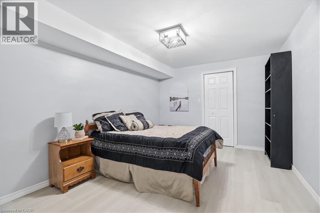256 Grey Fox Drive, Kitchener, ON - Indoor Photo Showing Bedroom