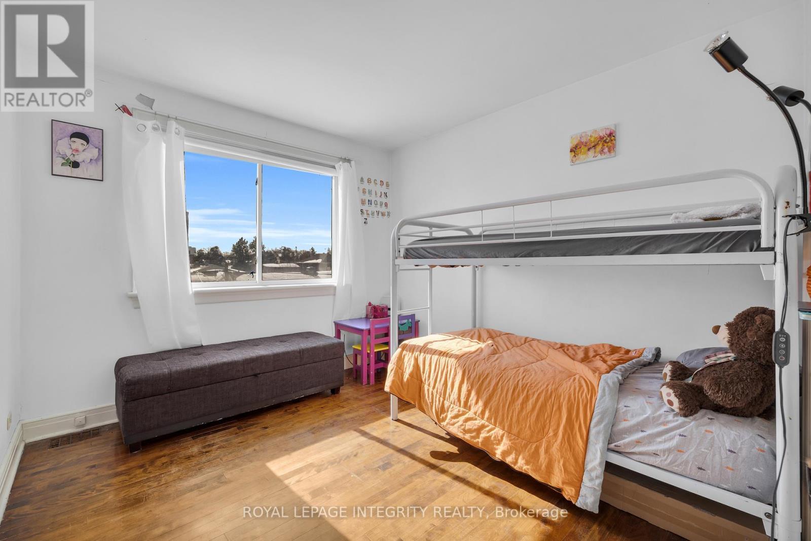 Upper Level Unit - Bedroom 2 - 154 Columbus Avenue, Ottawa, ON - Indoor Photo Showing Bedroom
