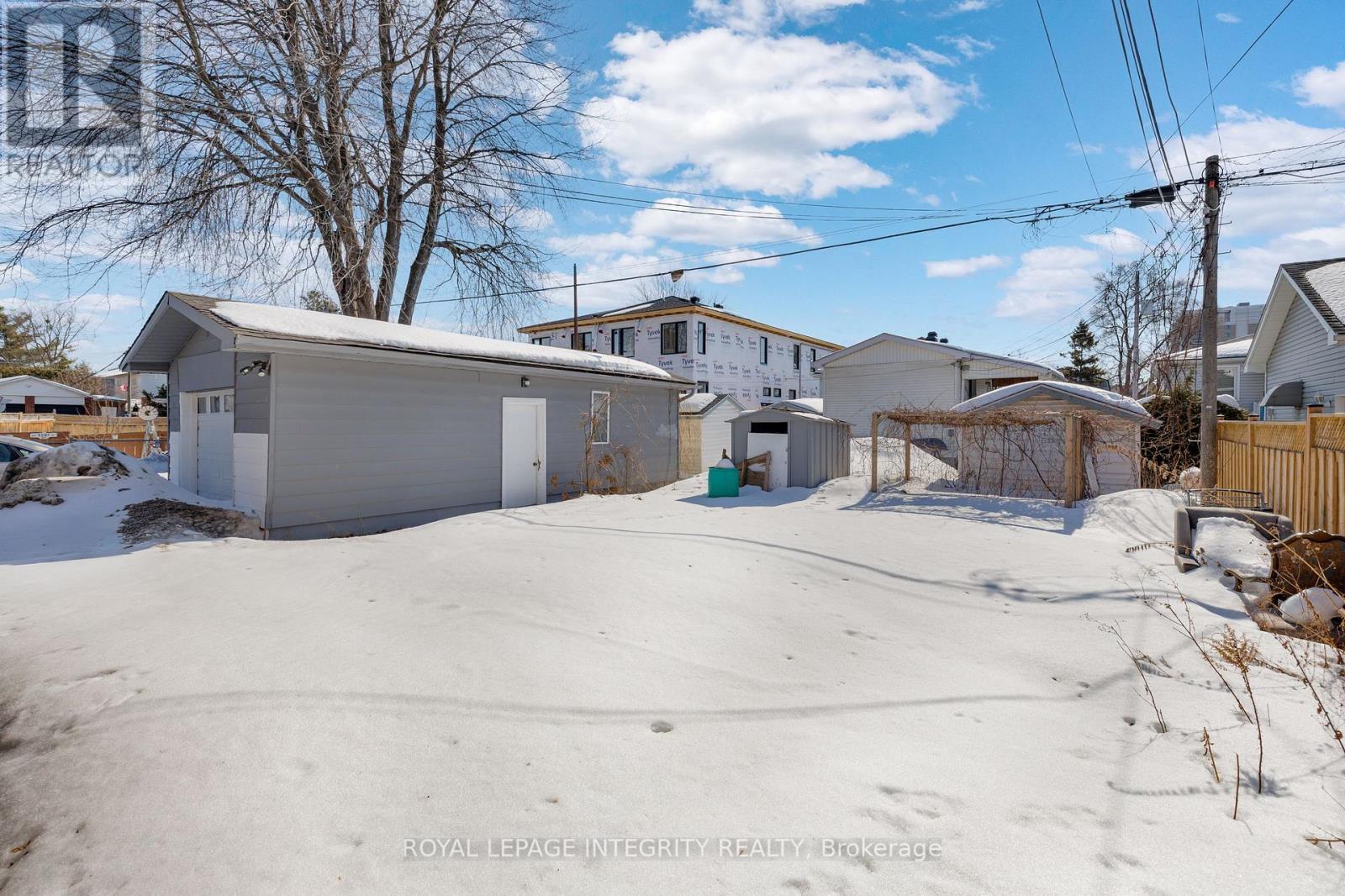 Backyard - 154 Columbus Avenue, Ottawa, ON - Outdoor