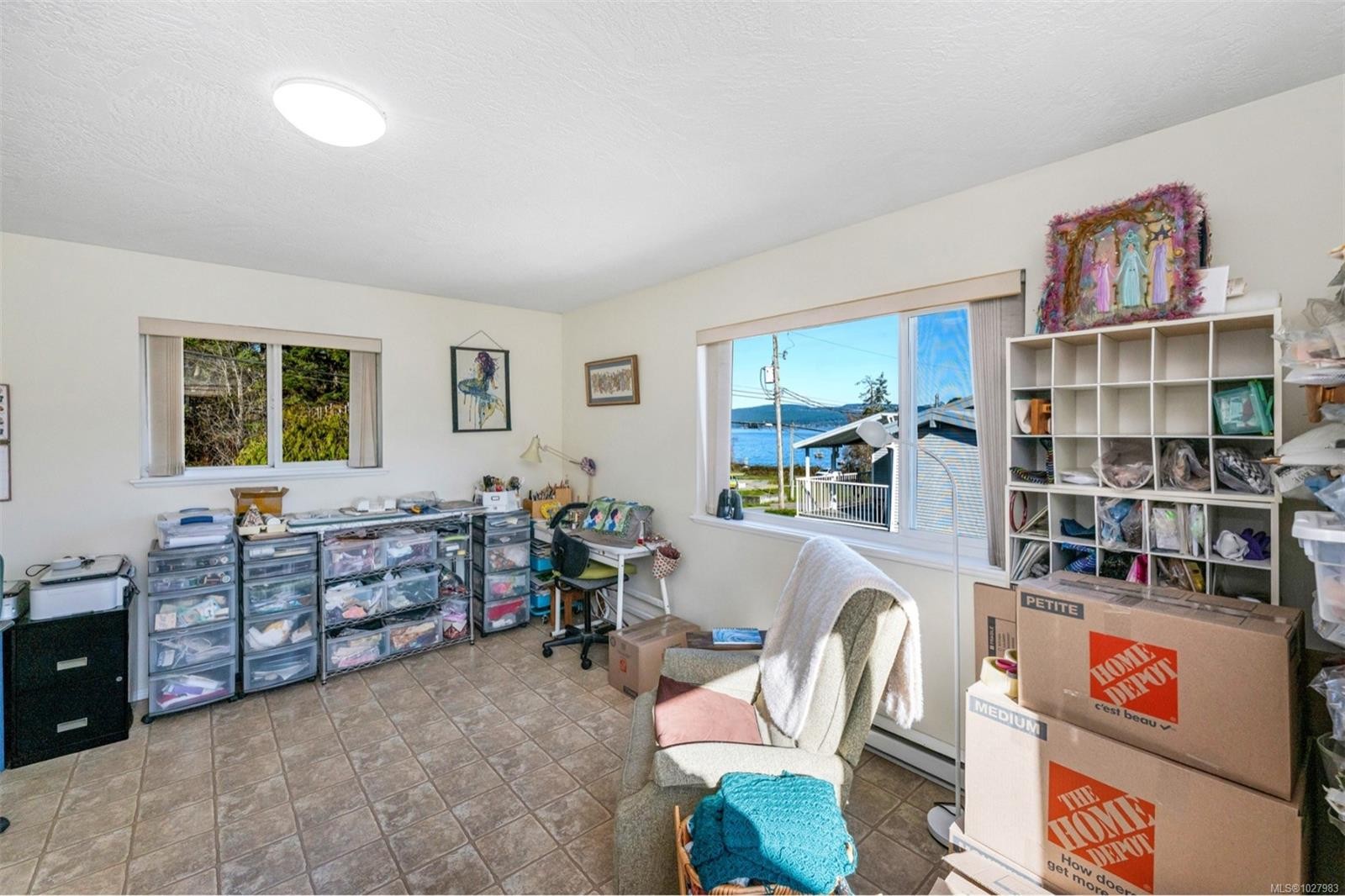 1554 Chaplin St, Crofton, BC