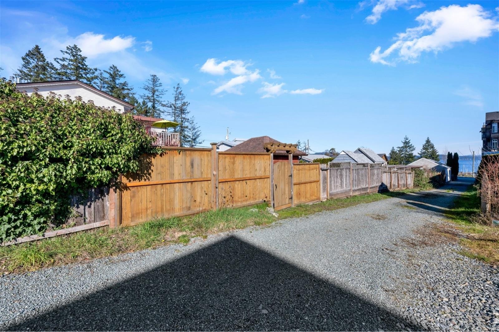 1554 Chaplin St, Crofton, BC