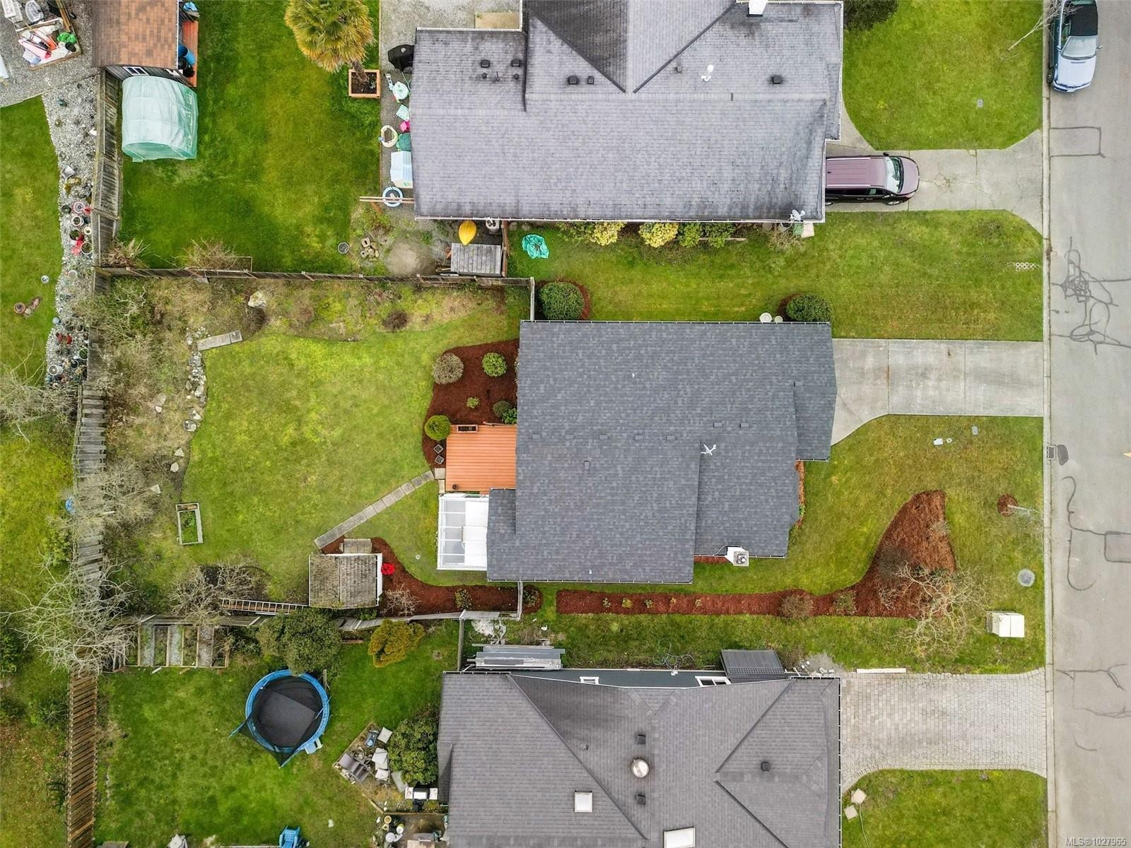 2154 Jahn Pl, Sidney, BC