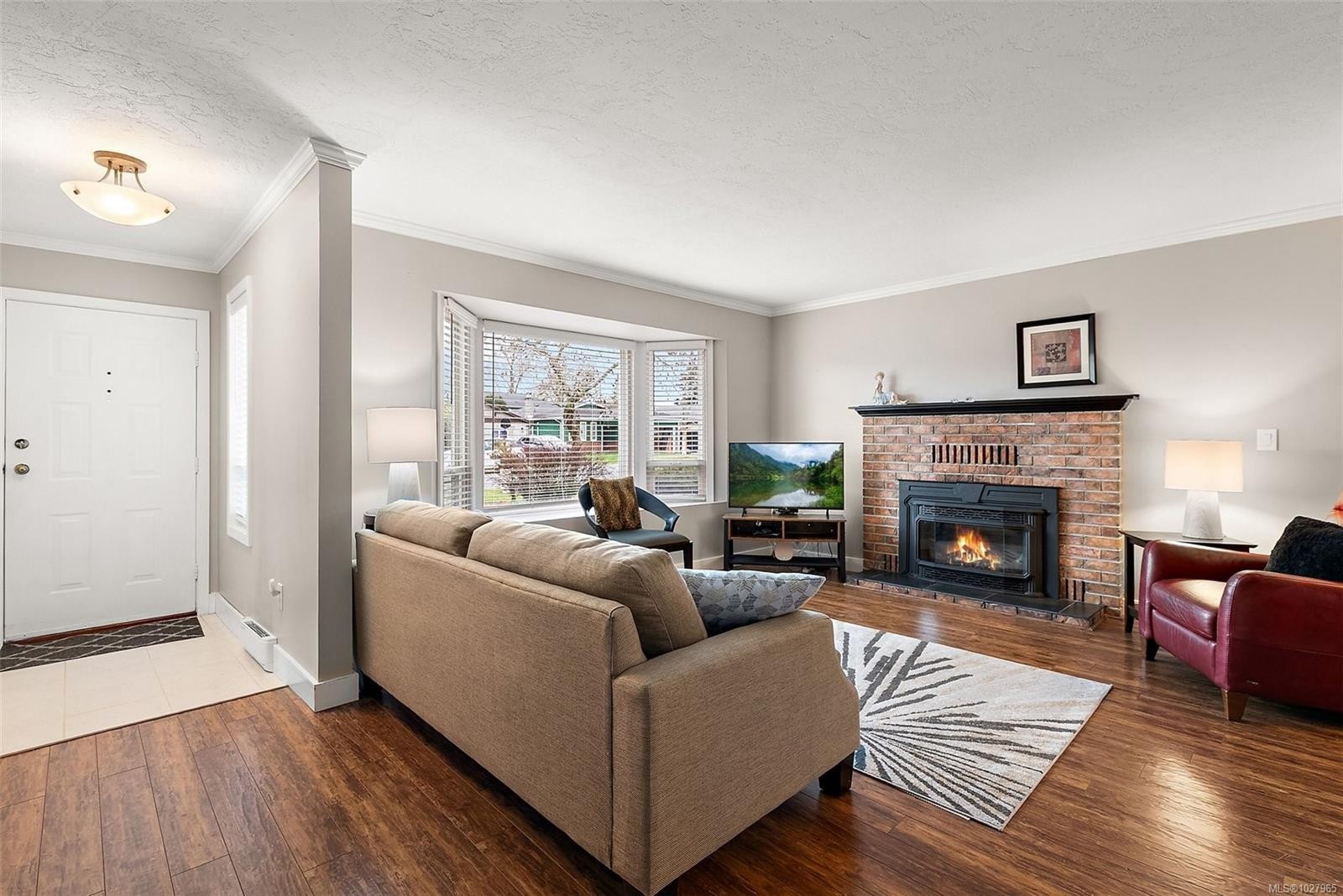 2154 Jahn Pl, Sidney, BC