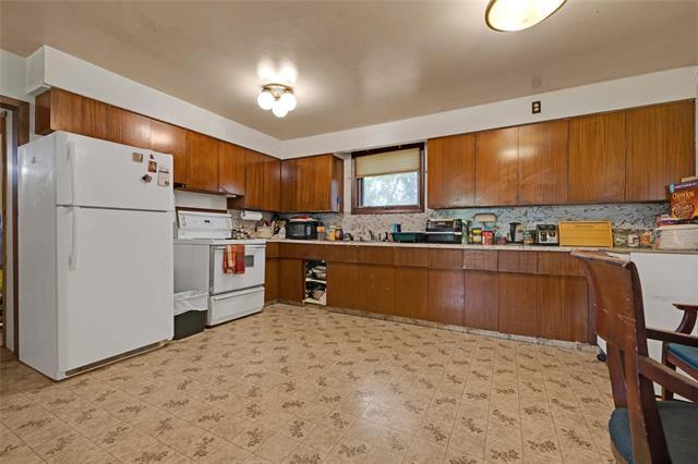 72 7Th Ave, Gimli, MB